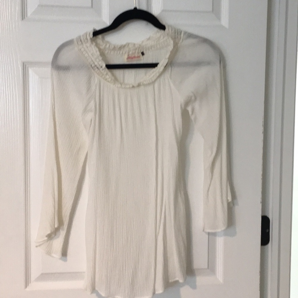 NWOT Gauze style off white blouse